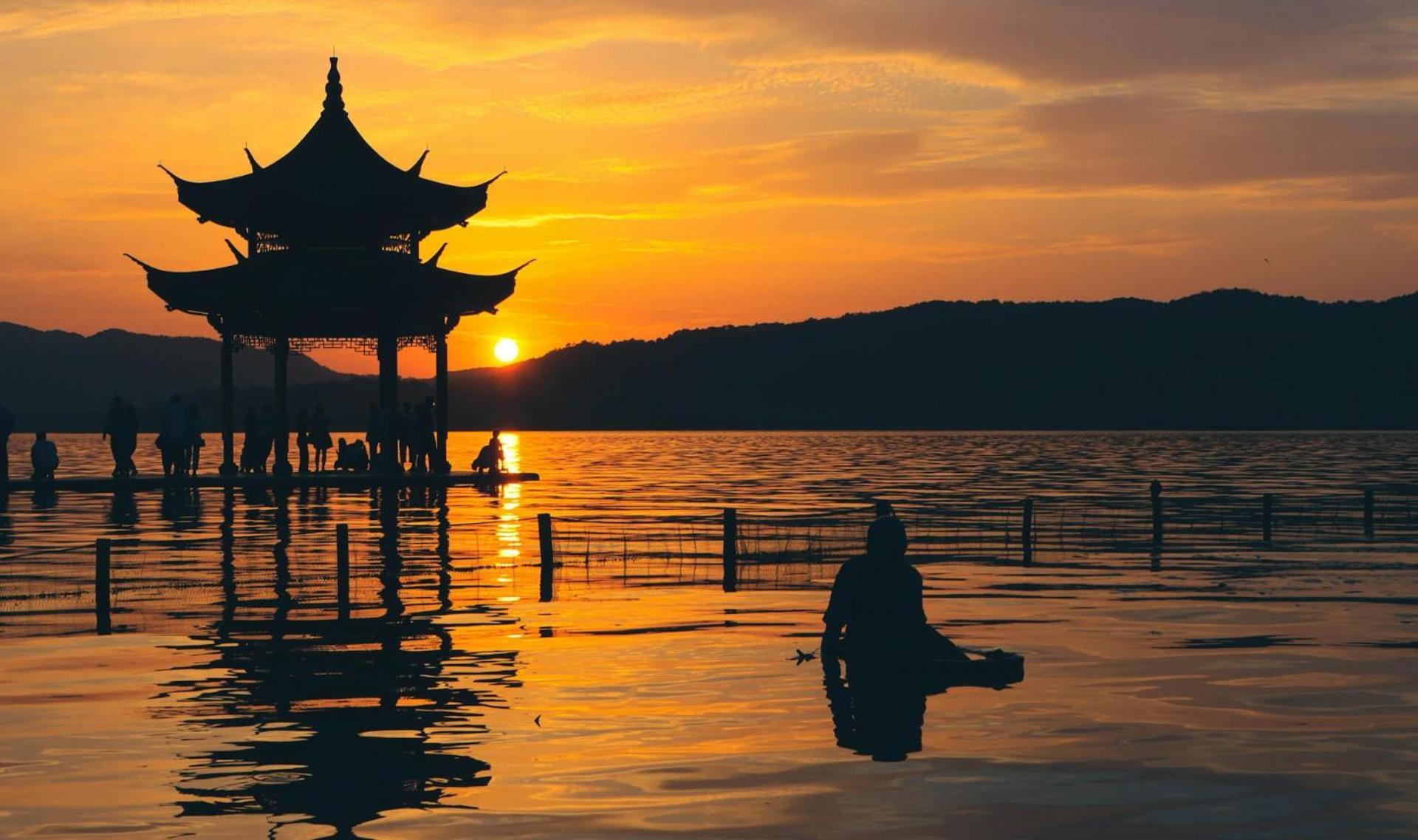 Nost Algia S Hotel In The West Lake Scenic Area-,Lingyin Temple, Leifeng Tower, Children'S Playground, Free Night Snack, Free Laundry, English Communication Well, Free Travel Advice หางโจว ภายนอก รูปภาพ